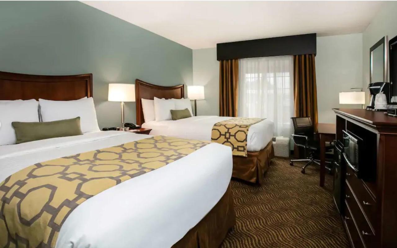 Baymont Inn & Suites בראסלטון מראה חיצוני תמונה