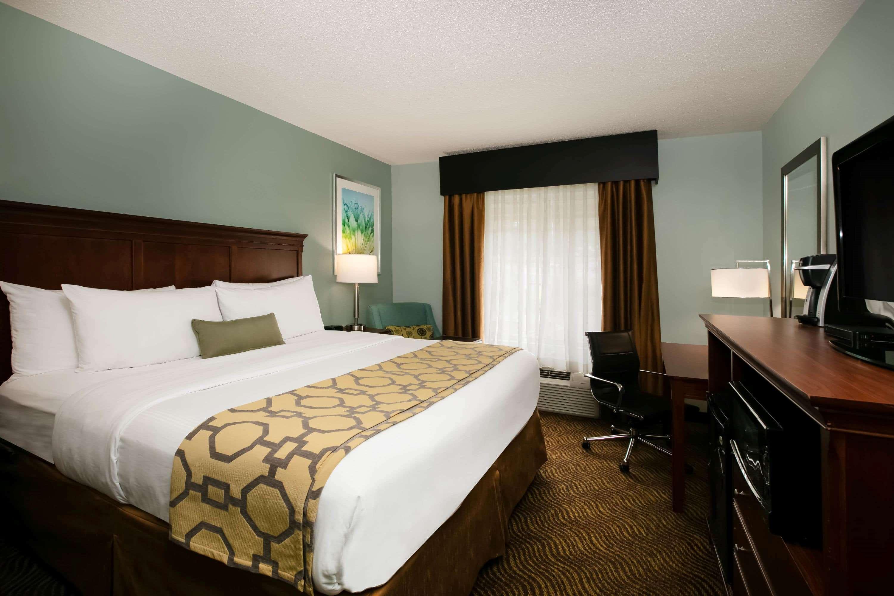 Baymont Inn & Suites בראסלטון מראה חיצוני תמונה