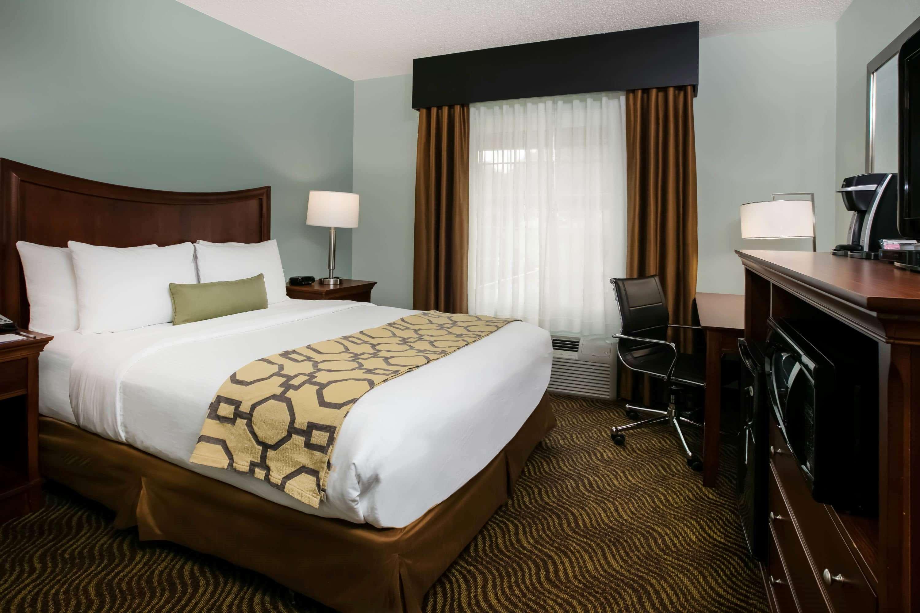 Baymont Inn & Suites בראסלטון מראה חיצוני תמונה