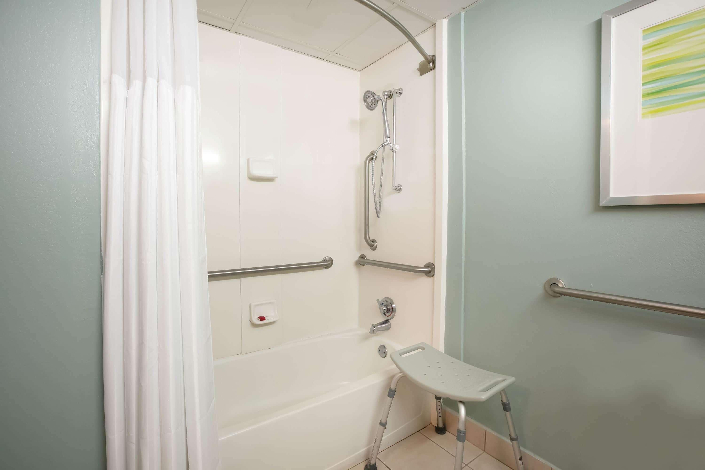 Baymont Inn & Suites בראסלטון מראה חיצוני תמונה