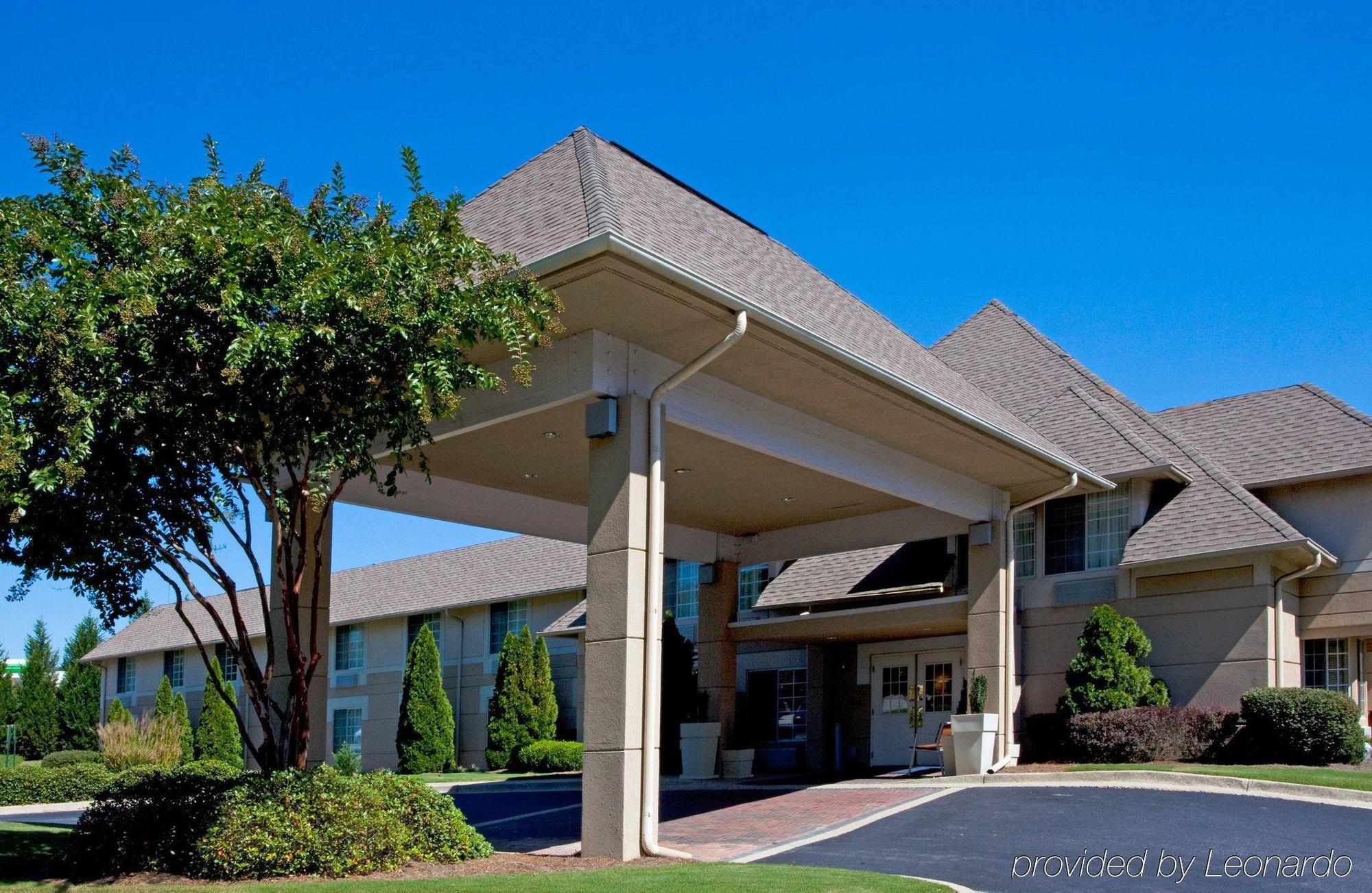 Baymont Inn & Suites בראסלטון מראה חיצוני תמונה